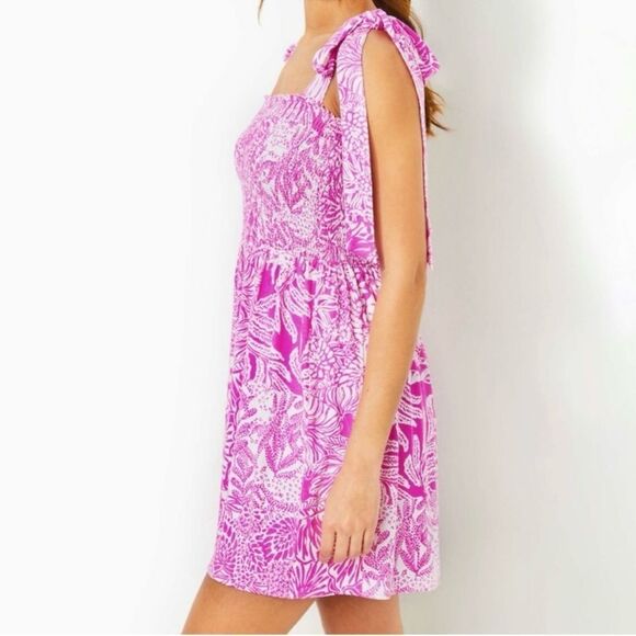 Lilly Pulitzer Rivera Dress Smocked Wild Fuchsia Medium - Picture 3 of 14